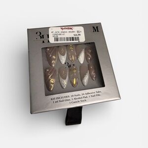 Elegant Mermaid Press-On Nail Set